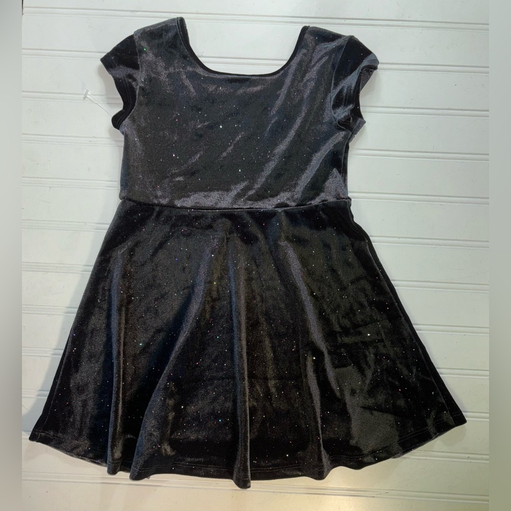 Girls Stretchy Velvety Glittery Black Dress Short Sleeved 2T, 4T, 5T Available - Picture 2 of 5